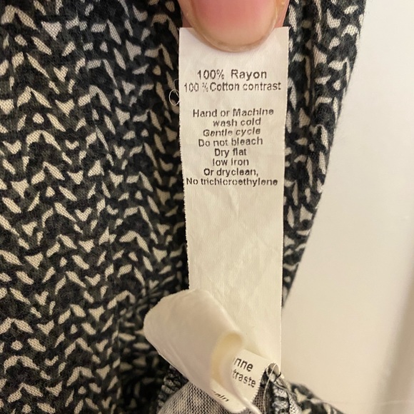 🔴 Anthropologie blouse, size medium - Picture 7 of 10